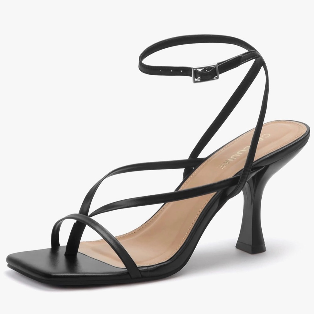 Amazing Strappy black heels size 6